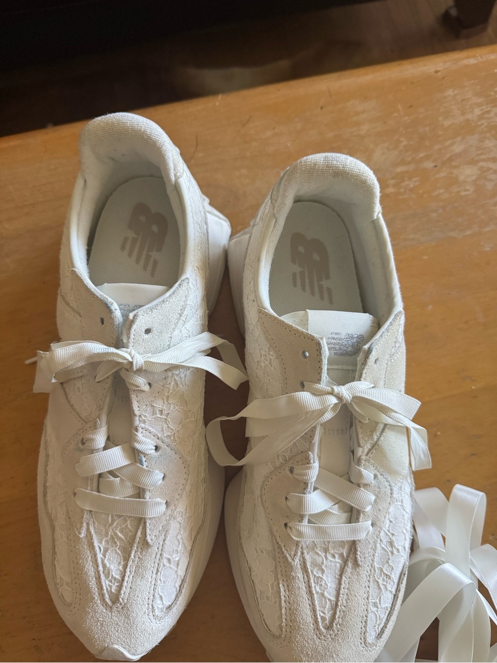 New Balance 327 Lifestyle Lace sneaker size11 - Picture 2 of 7